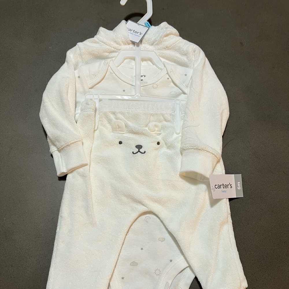 Carters Cream neutral outfit set NWT